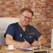 Cenk Eray Yildiz Damar Cerrahisi 3