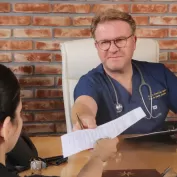 Damar Cerrahisi Uzmani 40