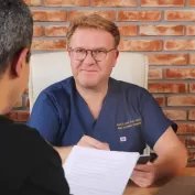 Damar Cerrahisi Uzmani Cenk Eray Yildiz 3